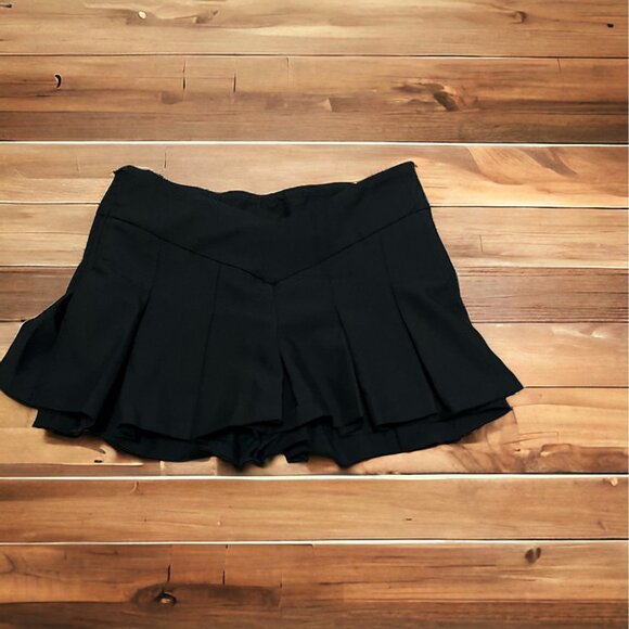 Halara V Shaped Waistband Mid Rise Skirt Sz Large Womens Black Invisible Zipper - Picture 3 of 12